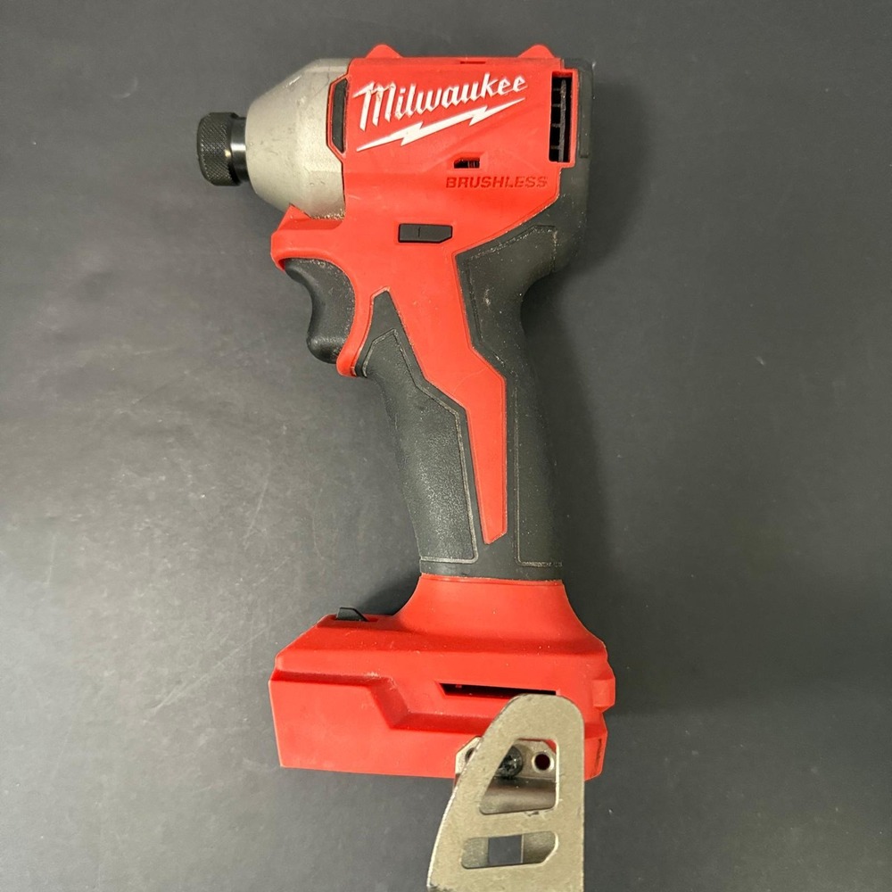 Milwaukee M18 Brushless 1/4 in Hex Compact Impact Driver 3651-20 Tool Only